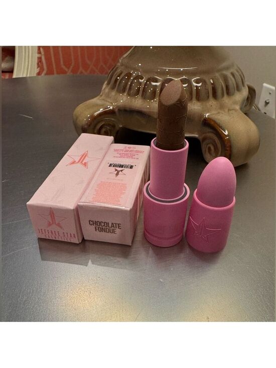 Jeffree Star Other - Jeffree Star - Velvet Trap Lipstick - Chocolate Fondue - NIB